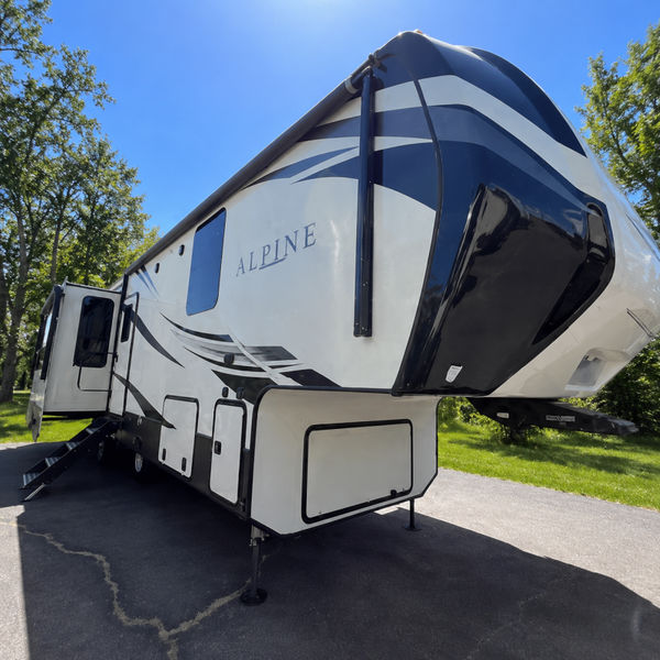 2019 Keystone Alpine 3651RL
