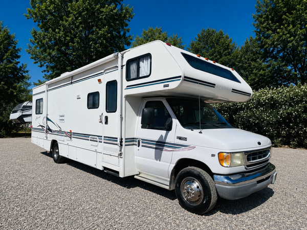 2002 Winnebago Itasca Spirit