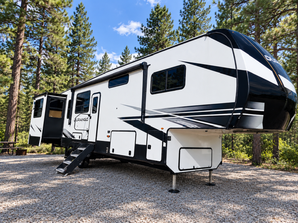 2022 KZ Durango D326RLT