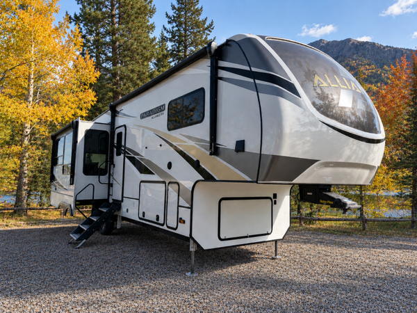 2021 Alliance Paradigm 310RL