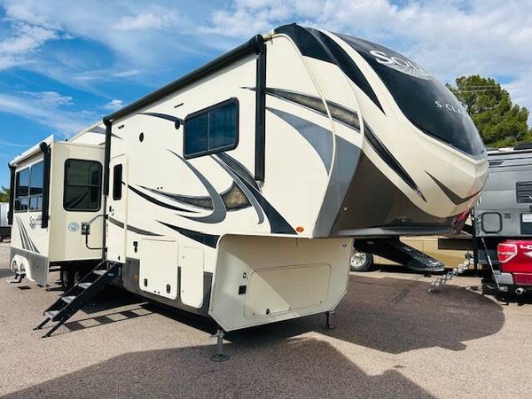 2020 Grand Design Solitude 3740BH