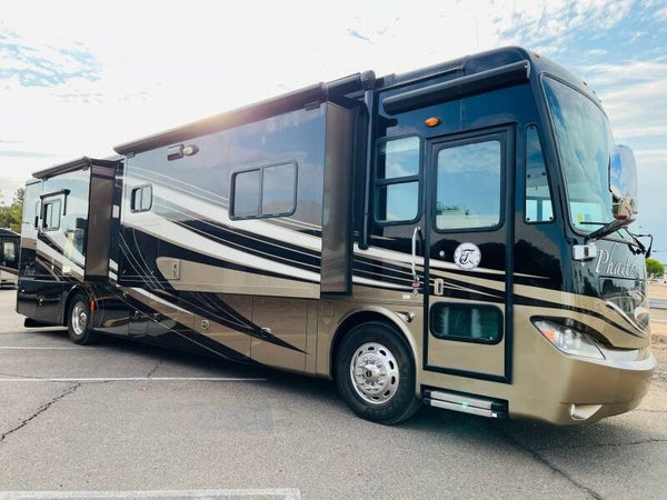 2014 Tiffin Phaeton 40QBH