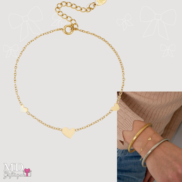 Armband 3 hartjes goudkleurig