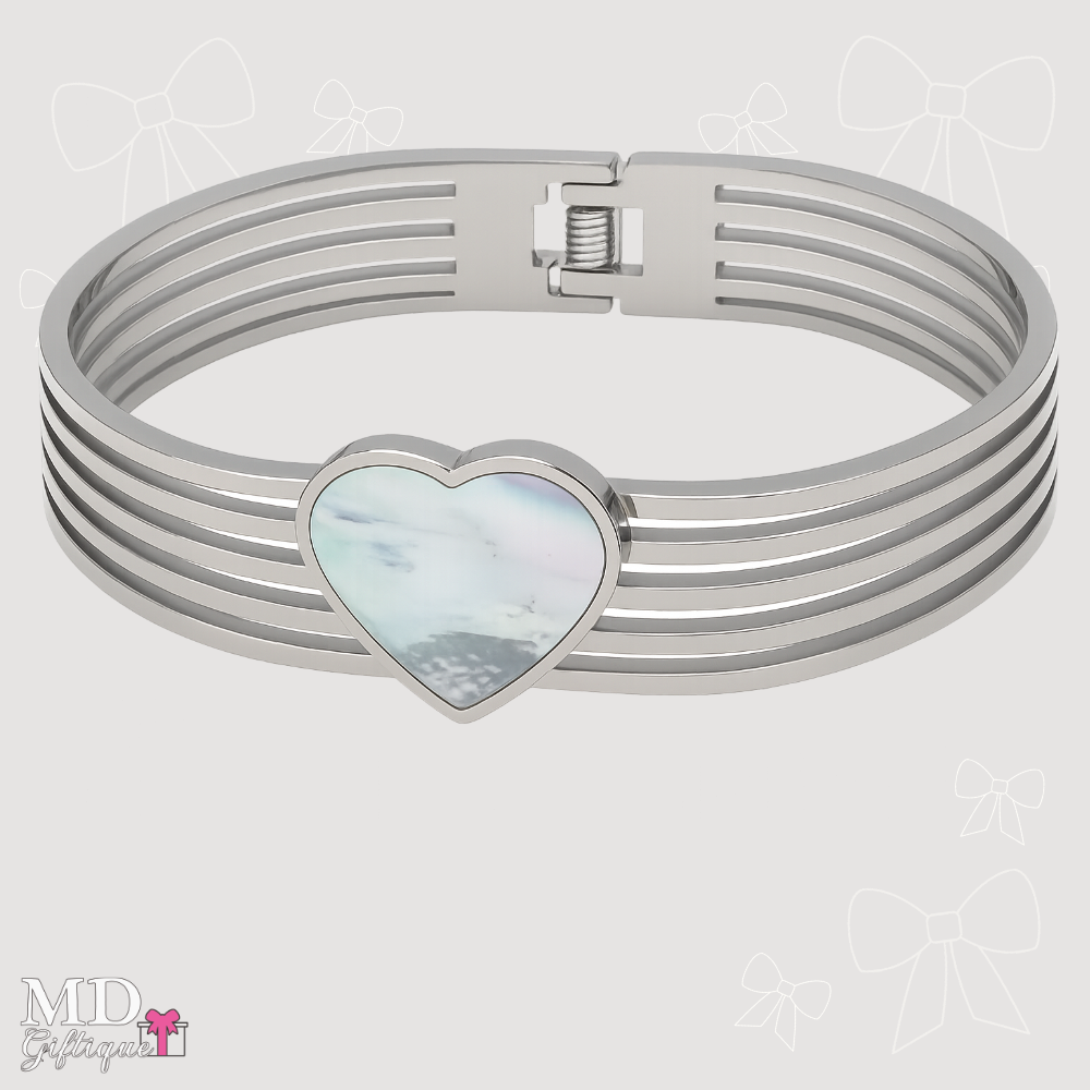 Armband zilverkleurig met parelmoeren hart