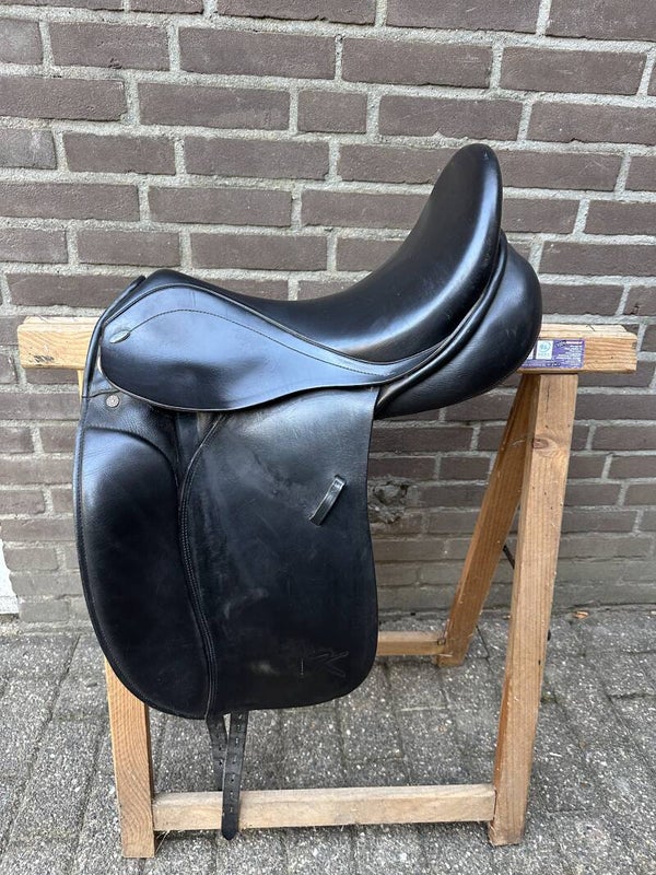 Kentaur Dressuurzadel 17,5 inch