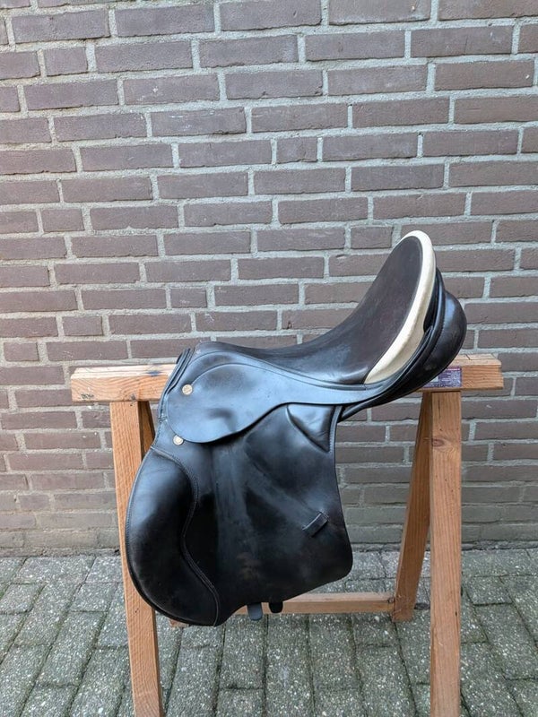 Prestige veelzijdigheidszadel