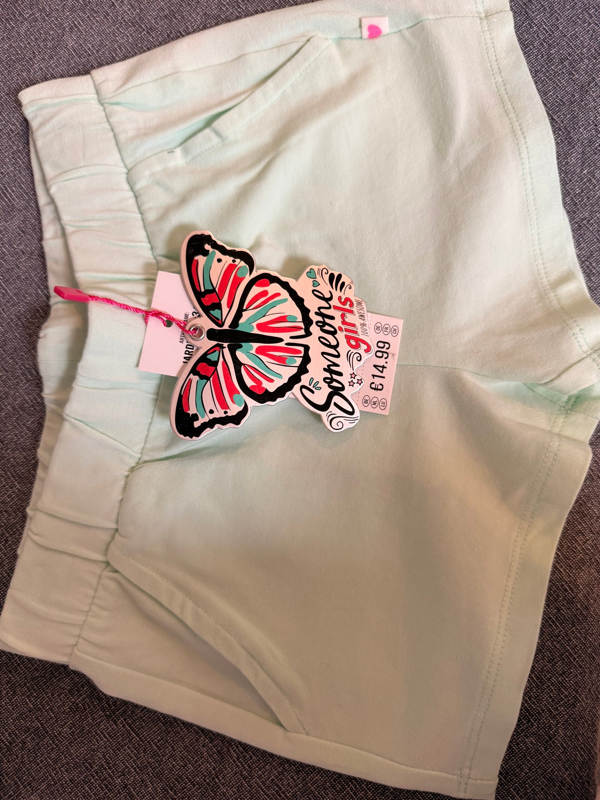 Someone - Short munt