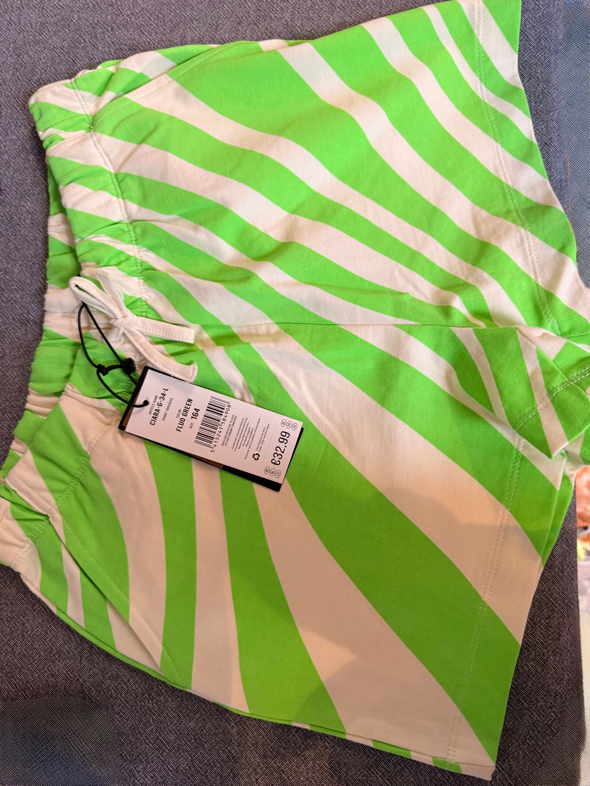 Awesome gestreepte short