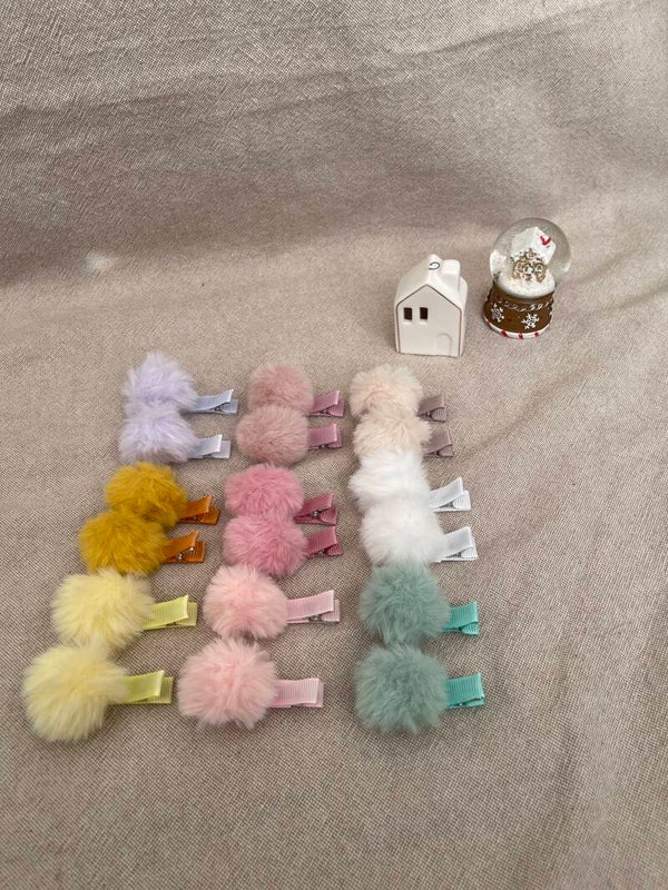 Haarspeld ponpon div. kleuren