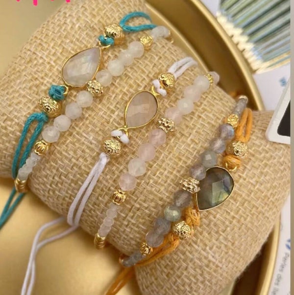 Essence : 2 Bracelets