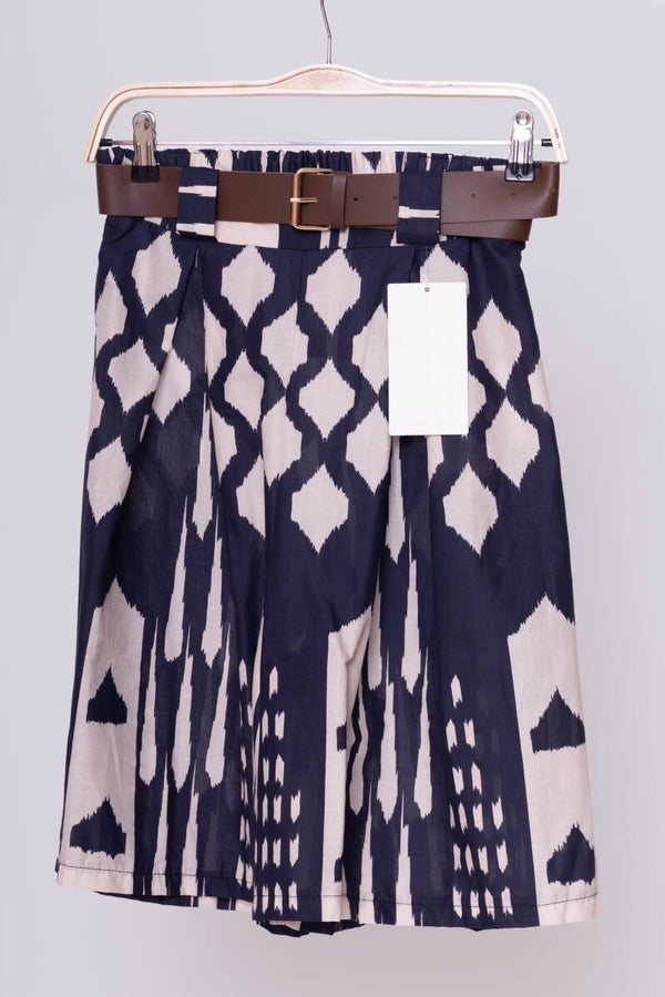 Pantaloncini a gamba larga Fida