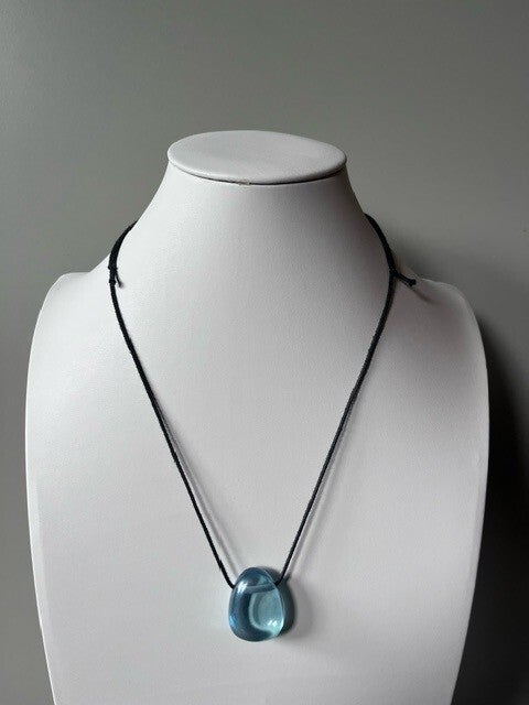Ketting met Aqua Aura hanger