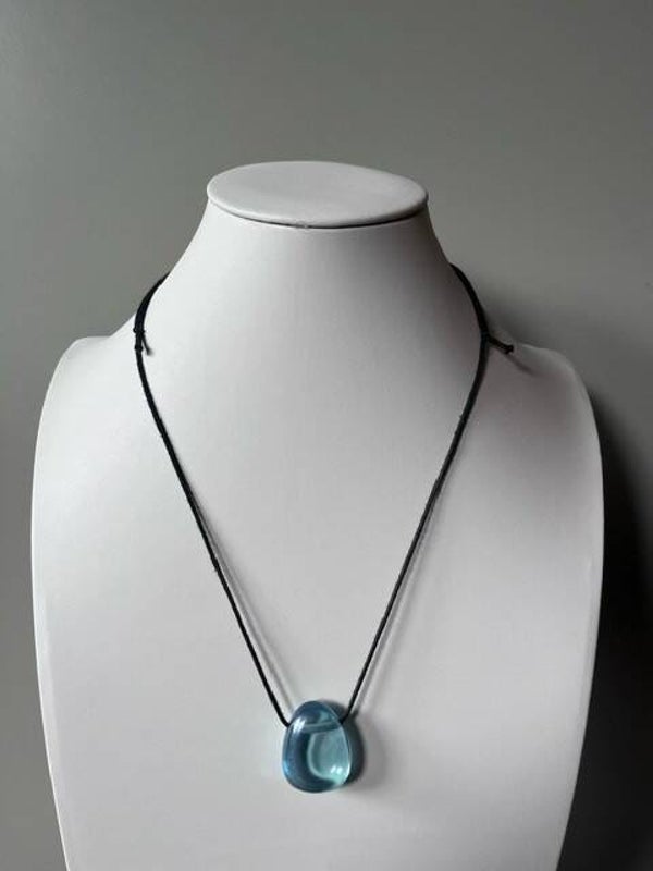 Ketting met Aqua Aura hanger