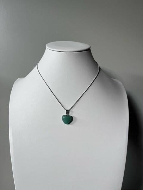 Zilveren ketting met groen aventurijn hartje