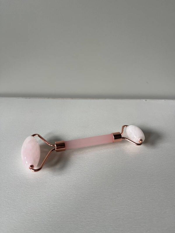 Rozenkwarts gezichtsroller