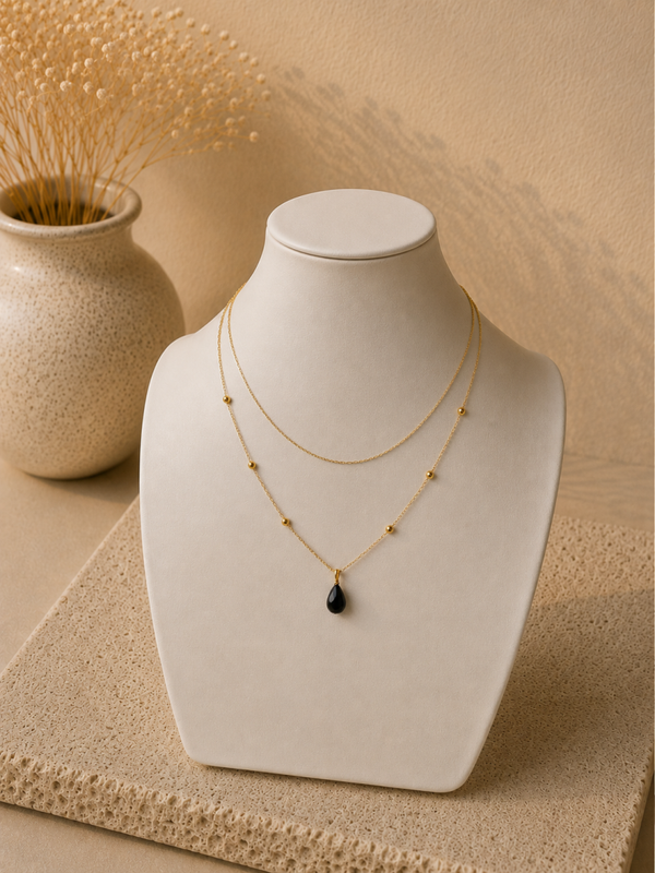 Nieuw! Dubbel Gelaagde Goudkleurige Ketting met Onyx Druppel