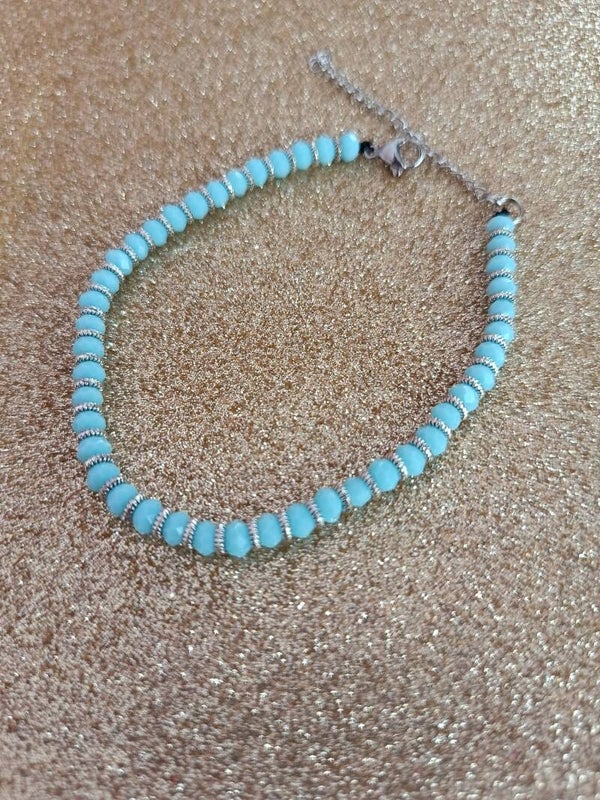 Bracciale con coralli celesti