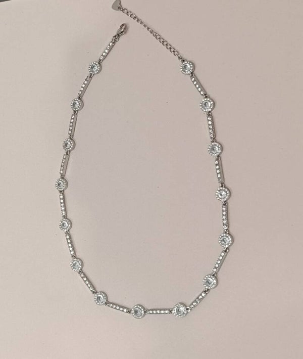 Collana con zirconi e brillantini