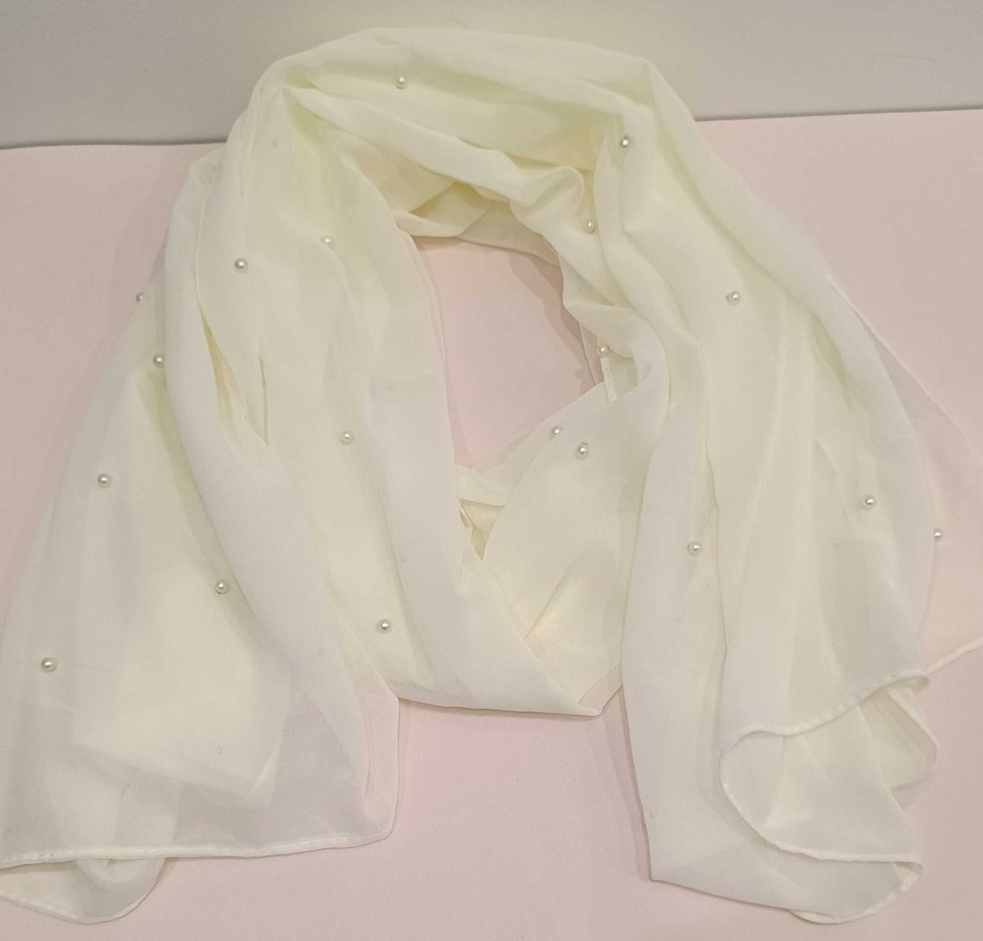 Sciarpa panna con perle