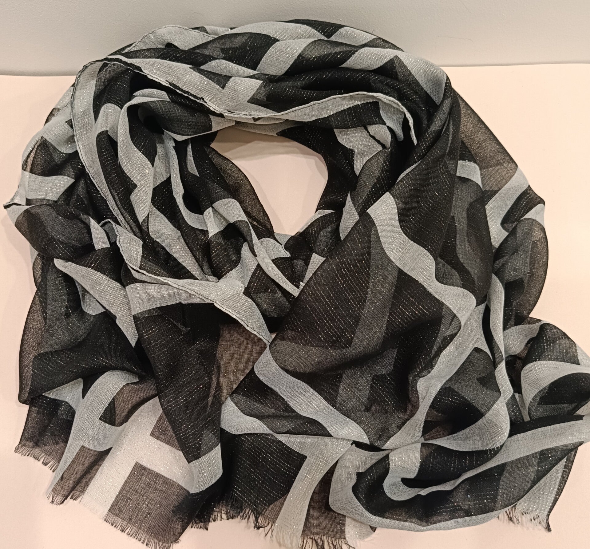 Sciarpa lurex bianca e nera