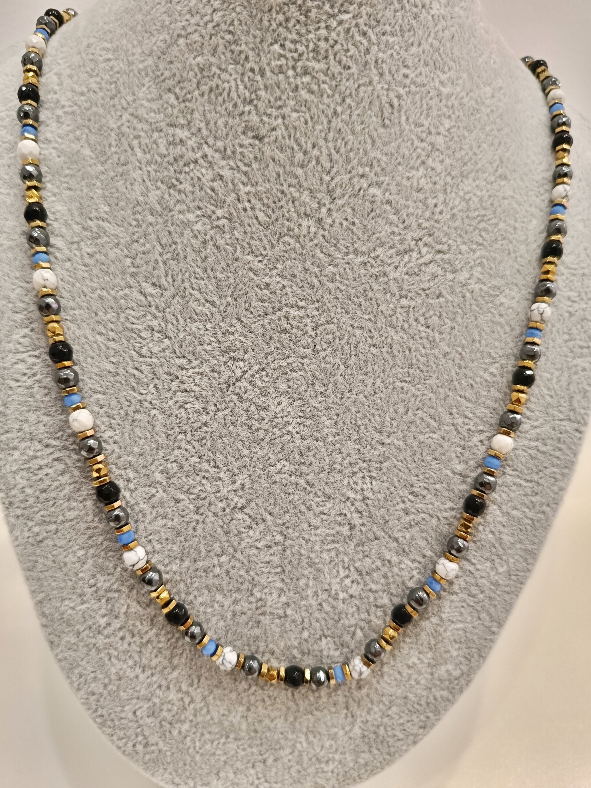 Collana con corallo White
