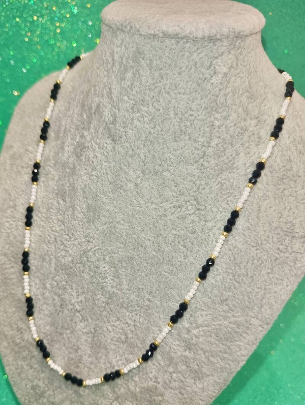 Collana coralli Black&White