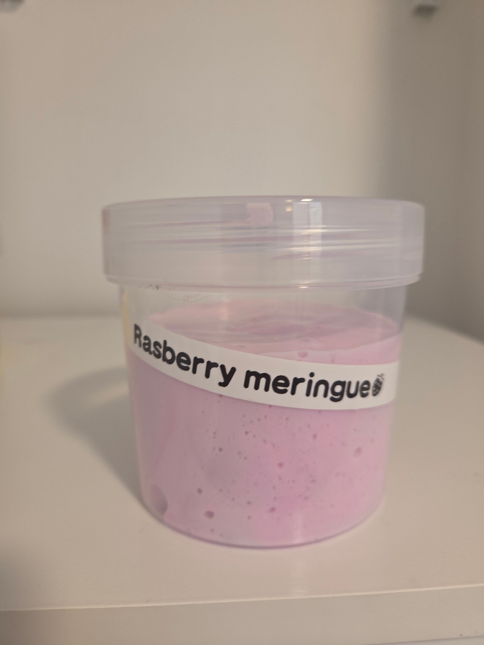 Rasberry meringue