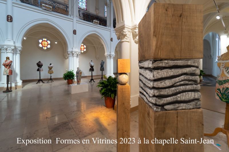 Exposition Formes en Vitrines à la Chapelle Saint-Jean