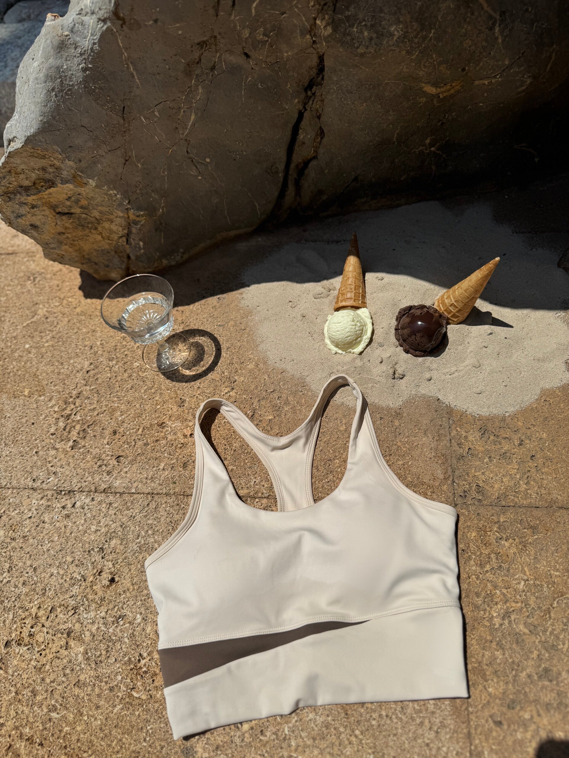 Top alta sujeción "helado" vainilla