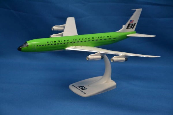 Boeing B 707-300 Braniff Lime Green