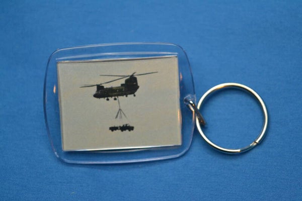 Boeing CH-47D Chinook (met Jeep)