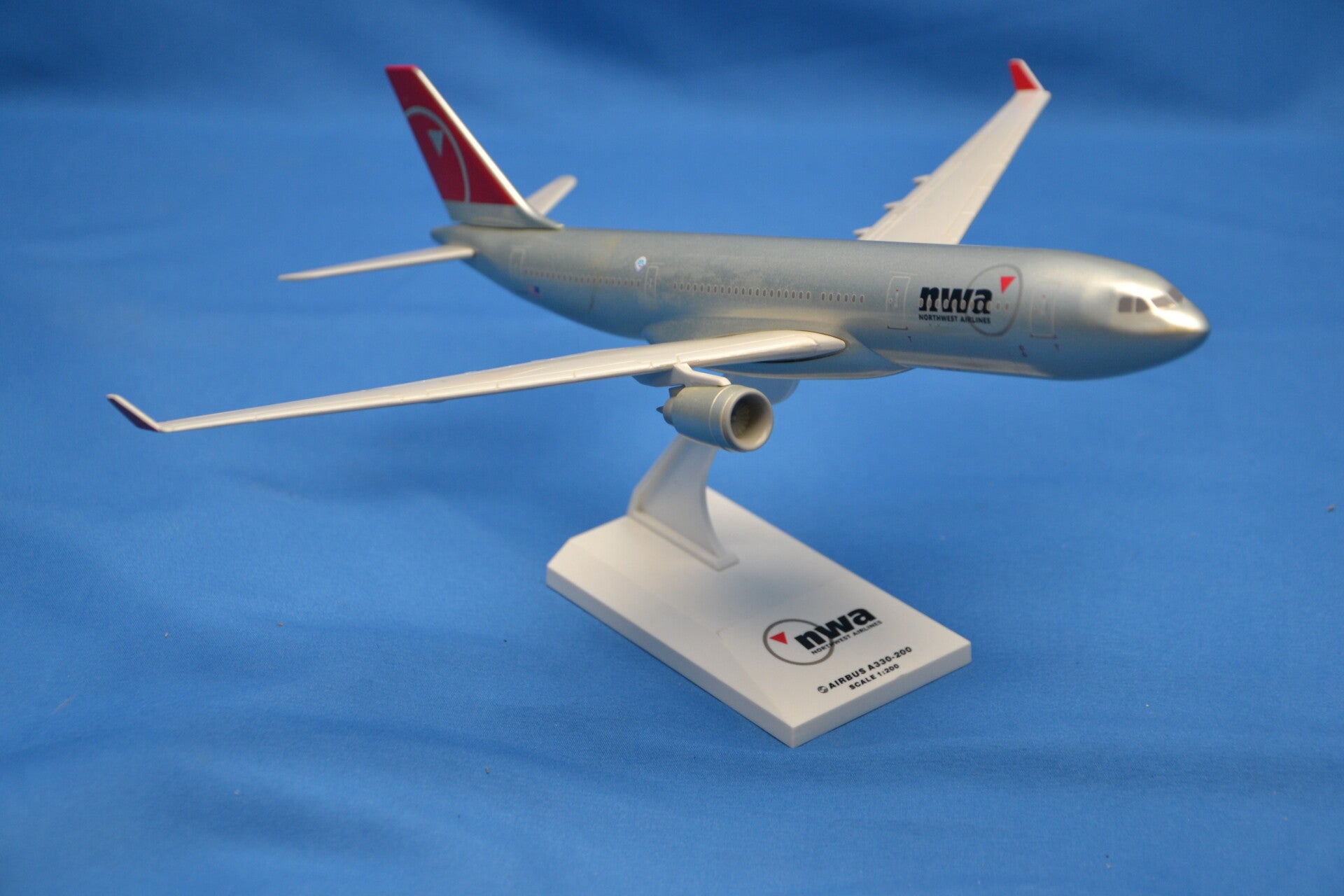 Airbus A330-300 Northwest