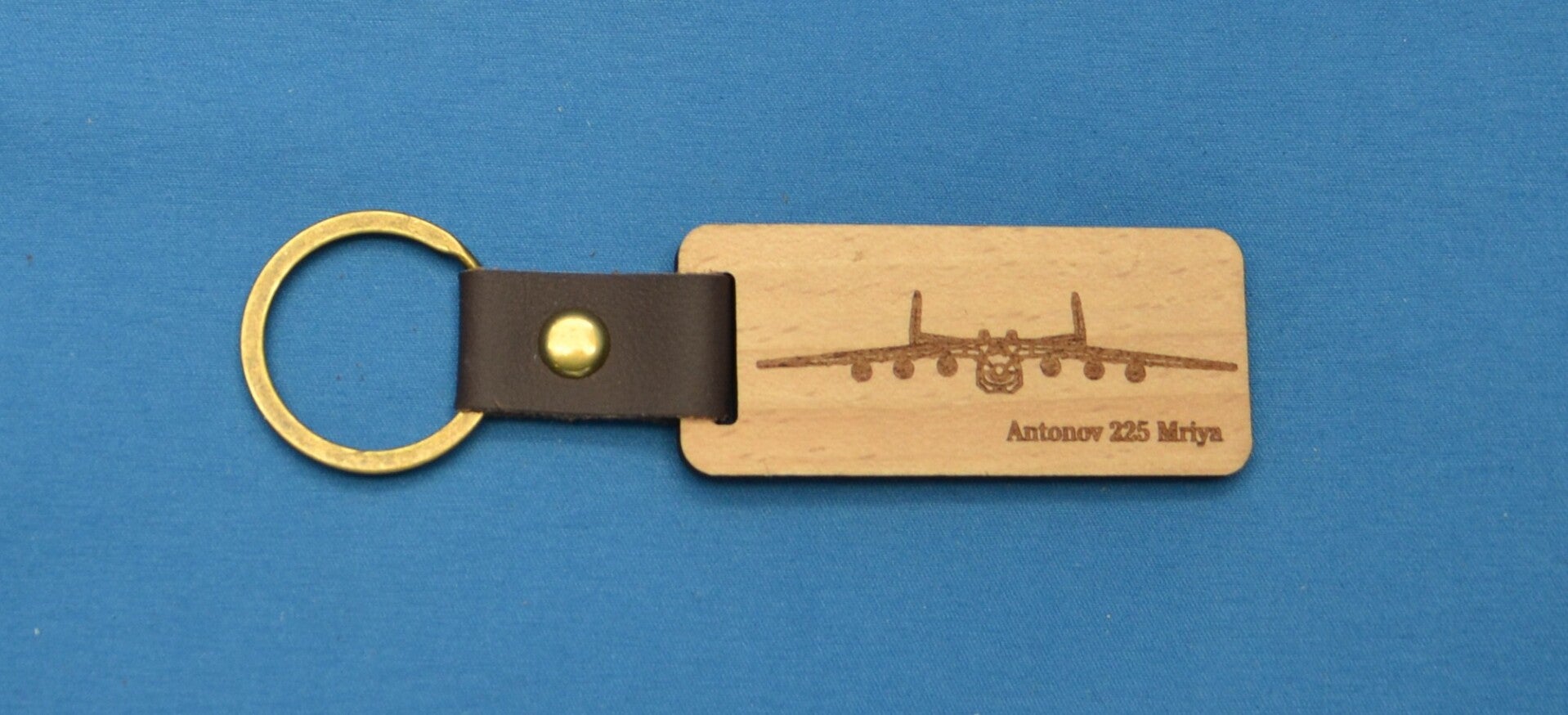 Antonov An 225 Mriya (Licht)