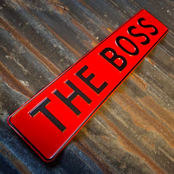 The Boss - Metalen nummerplaat rood