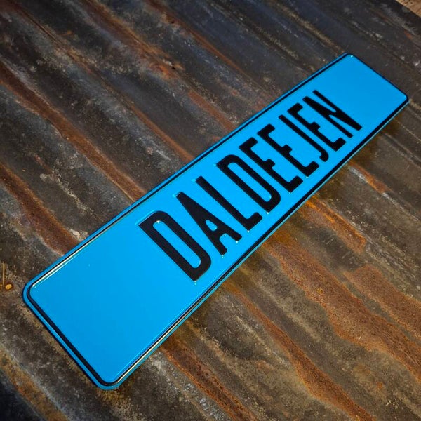 Daldeejen - Metalen nummerplaat lichtblauw