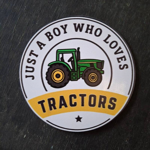 Boy who loves tractors - Ronde metalen wandplaat