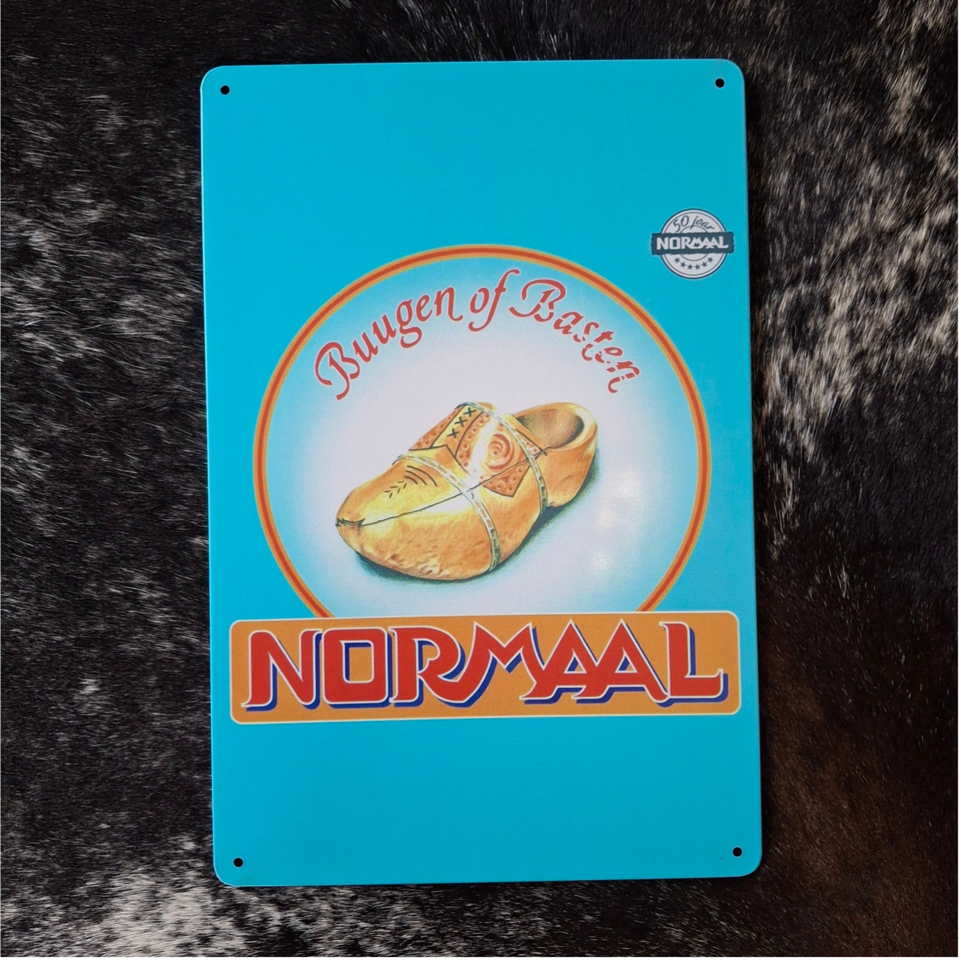 Normaal Buugen of Basten - Metalen wandplaat
