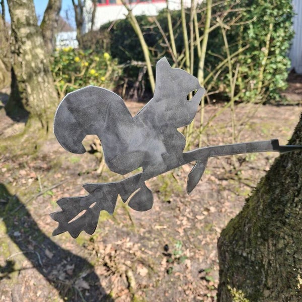 Eekhoorn - Metalen tuindecoratie