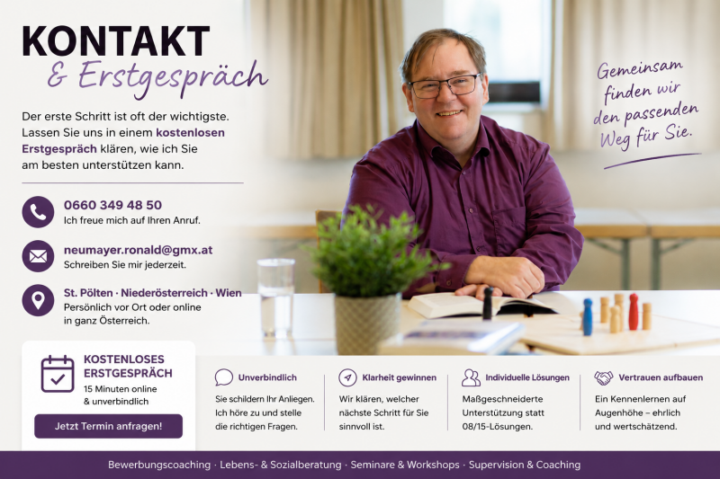 Ronald Neumayer sitzt lächelnd an einem Beratungstisch; Kontaktgrafik zum kostenlosen Erstgespräch