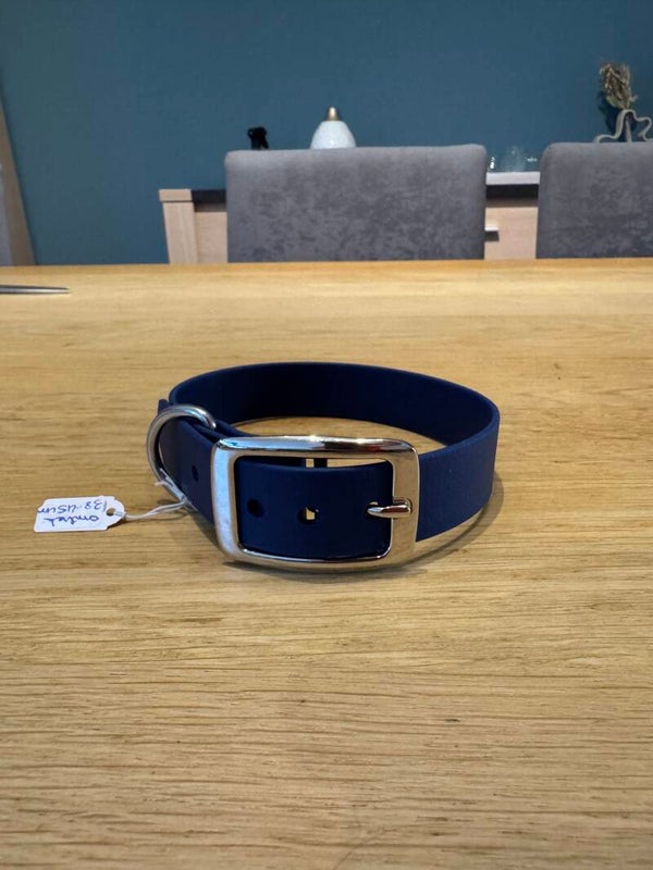 Halsband