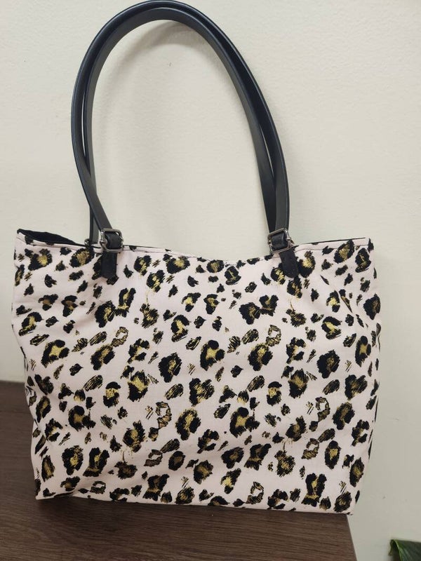 Leopard purse
