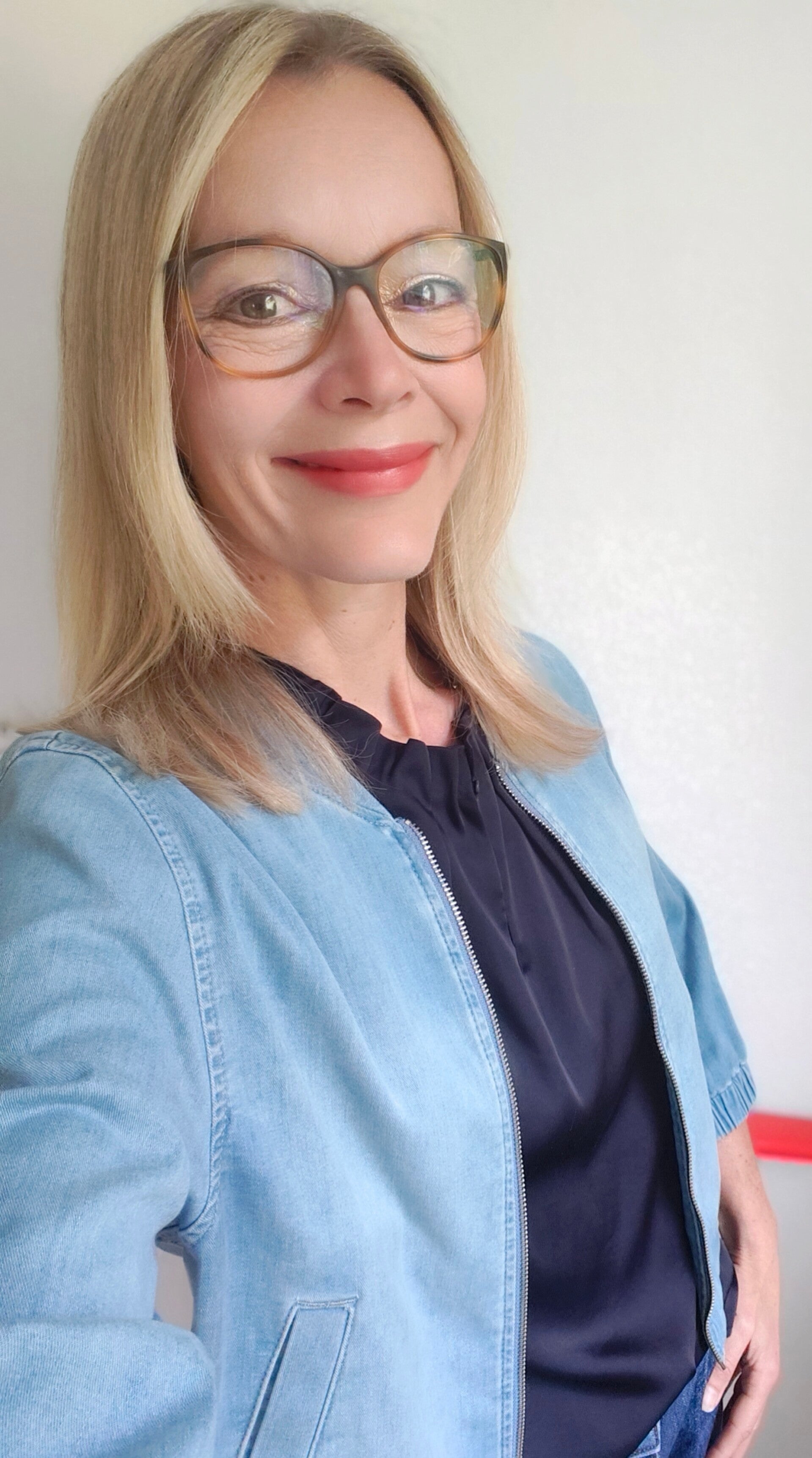 Stefanie Walker - Strategische Marketingberaterin für werte- & identitätsbasierte Markenpositionierung in Österreich.