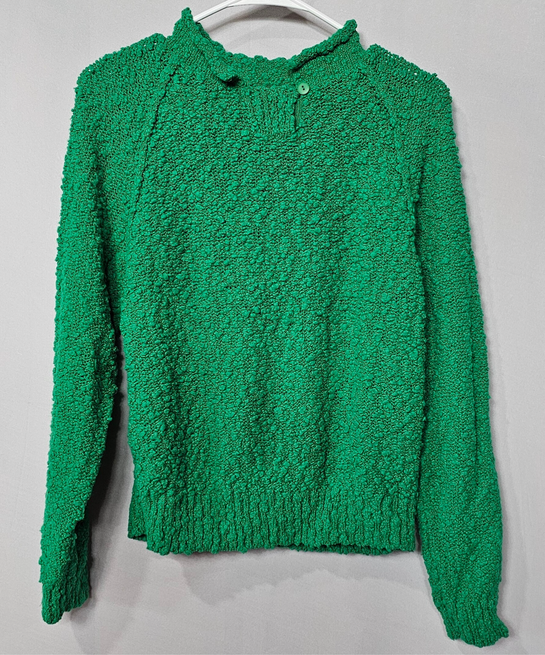 Chaus Essentials Green Sweater Size Small
