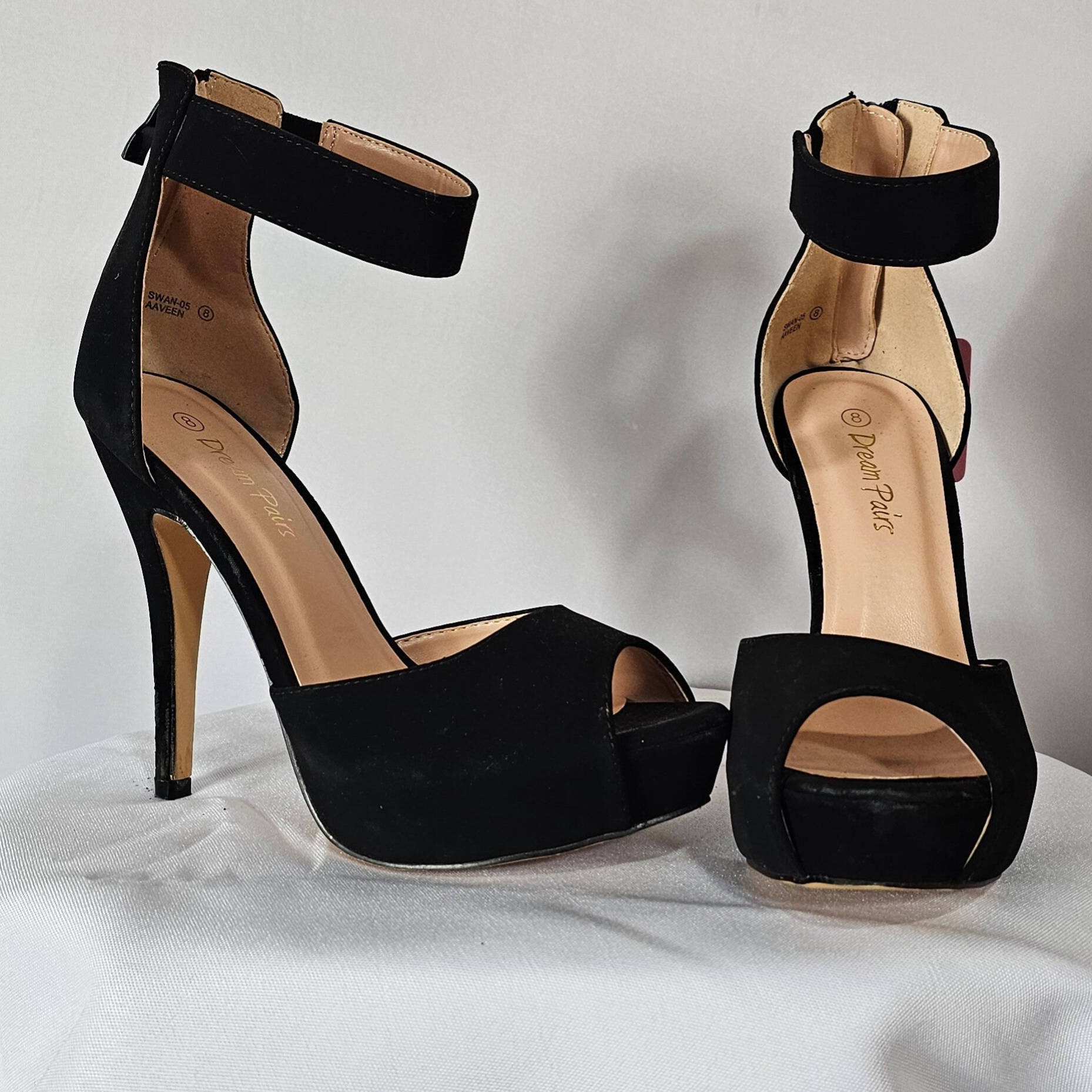 Dream Paris Stiletto High Heels Size 8