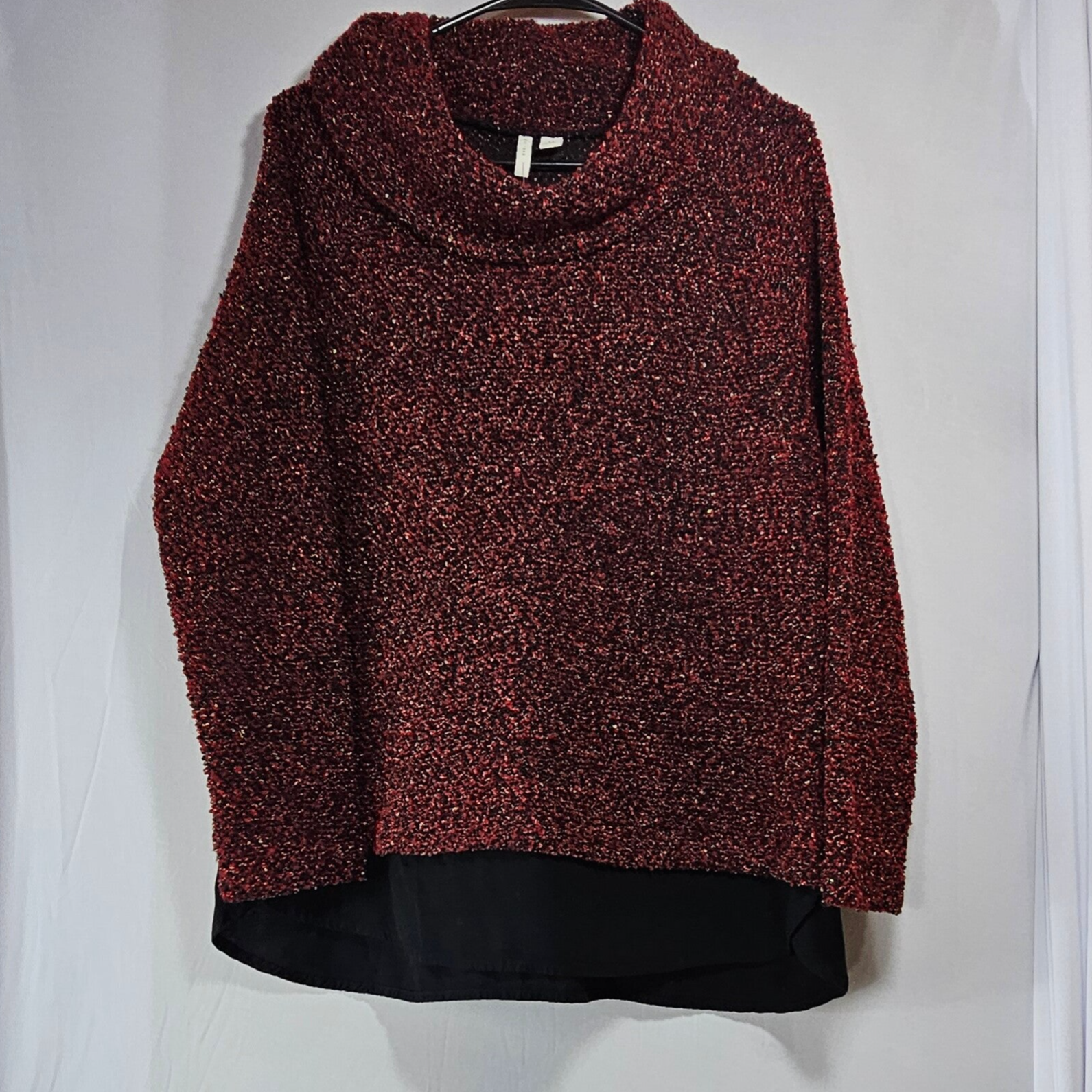 Est 1946 Women's Sweater Size Medium