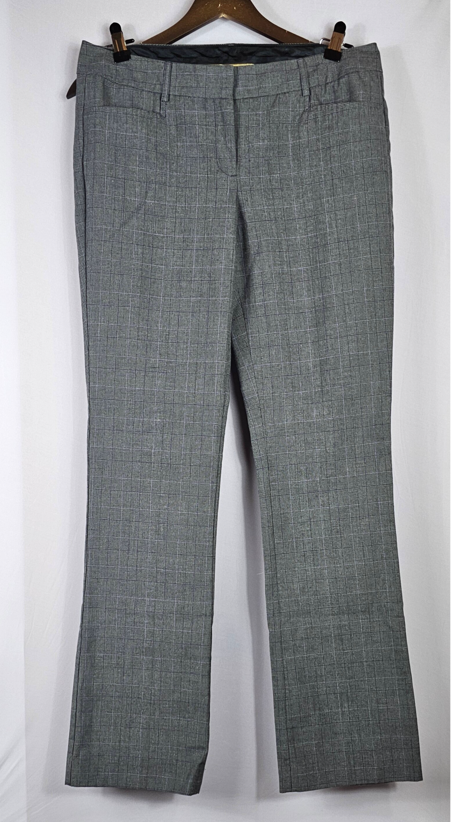 Repartee Women's Dress Pants Size 6