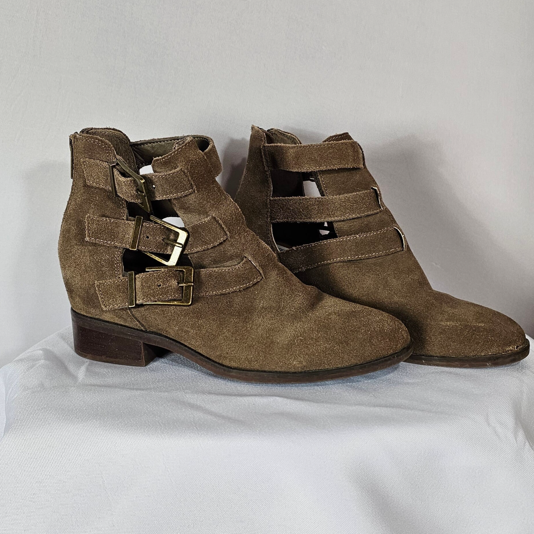 Steve Madden Alena Tan Faux Suede Buckle Booties Size 7.5