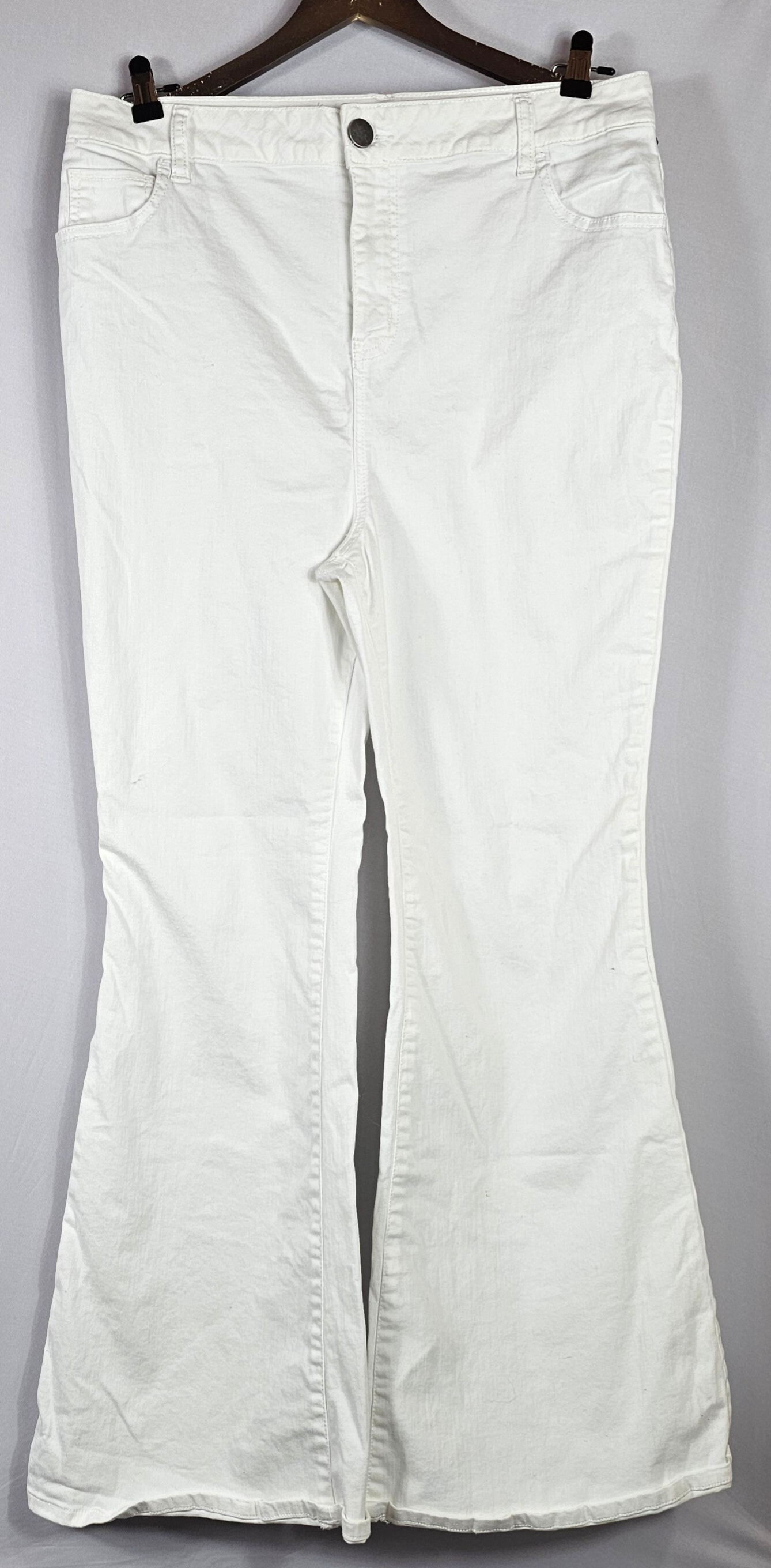 Wonderly Women's White Denim Jeans Size 16W