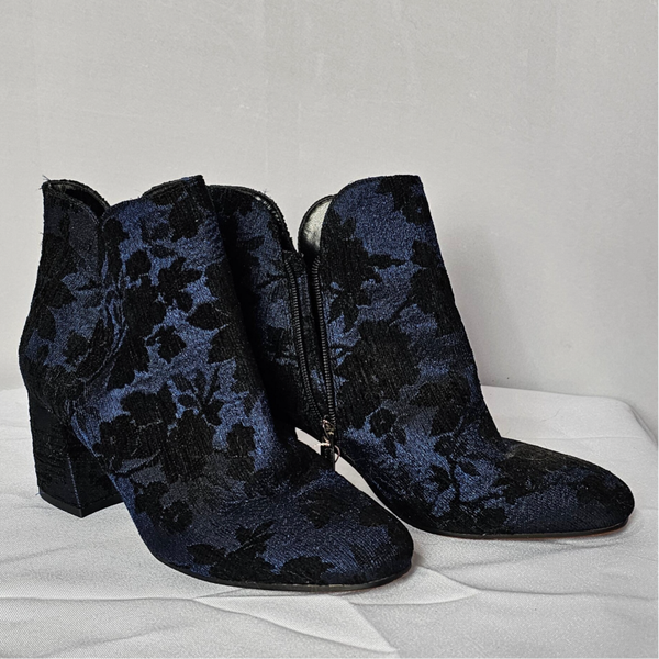 Vince Camuto Floral Heeled Booties Size 8.5