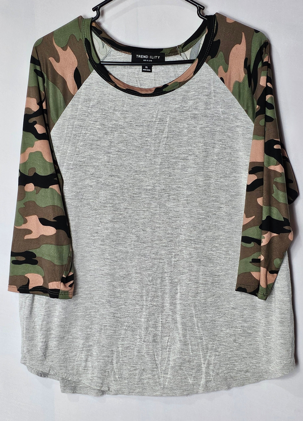 Trend-Ility 3/4 Sleeves Camo Pullover Size Extra Large